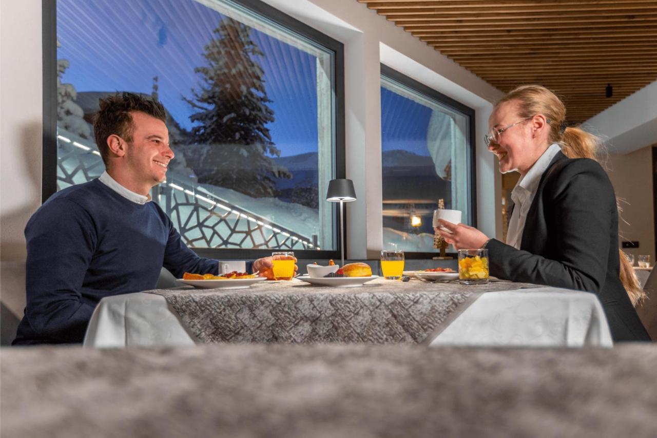Hotel Bucaneve Livigno Ngoại thất bức ảnh